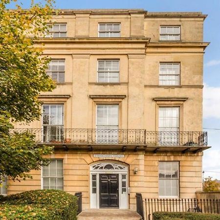 St Marg'S Hideaway; Grade II Listed Luxury Apartment In The Heart Of Cheltenham - Gateway To The Cotswolds! Sleeps 4 - Outdoor Seating And Free Private Parking! Eksteriør bilde